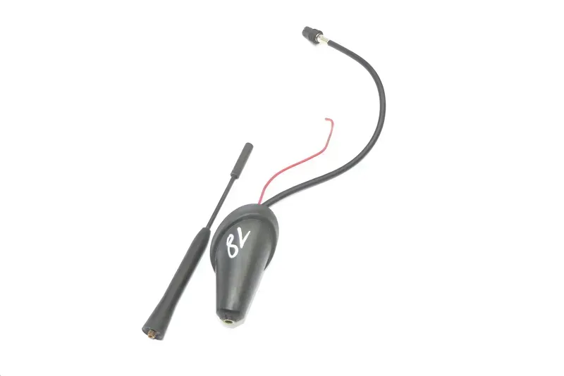 Audi A3 8L A4 B5 Antenne Antennenstab Antennensockel Sockel - Bild 1