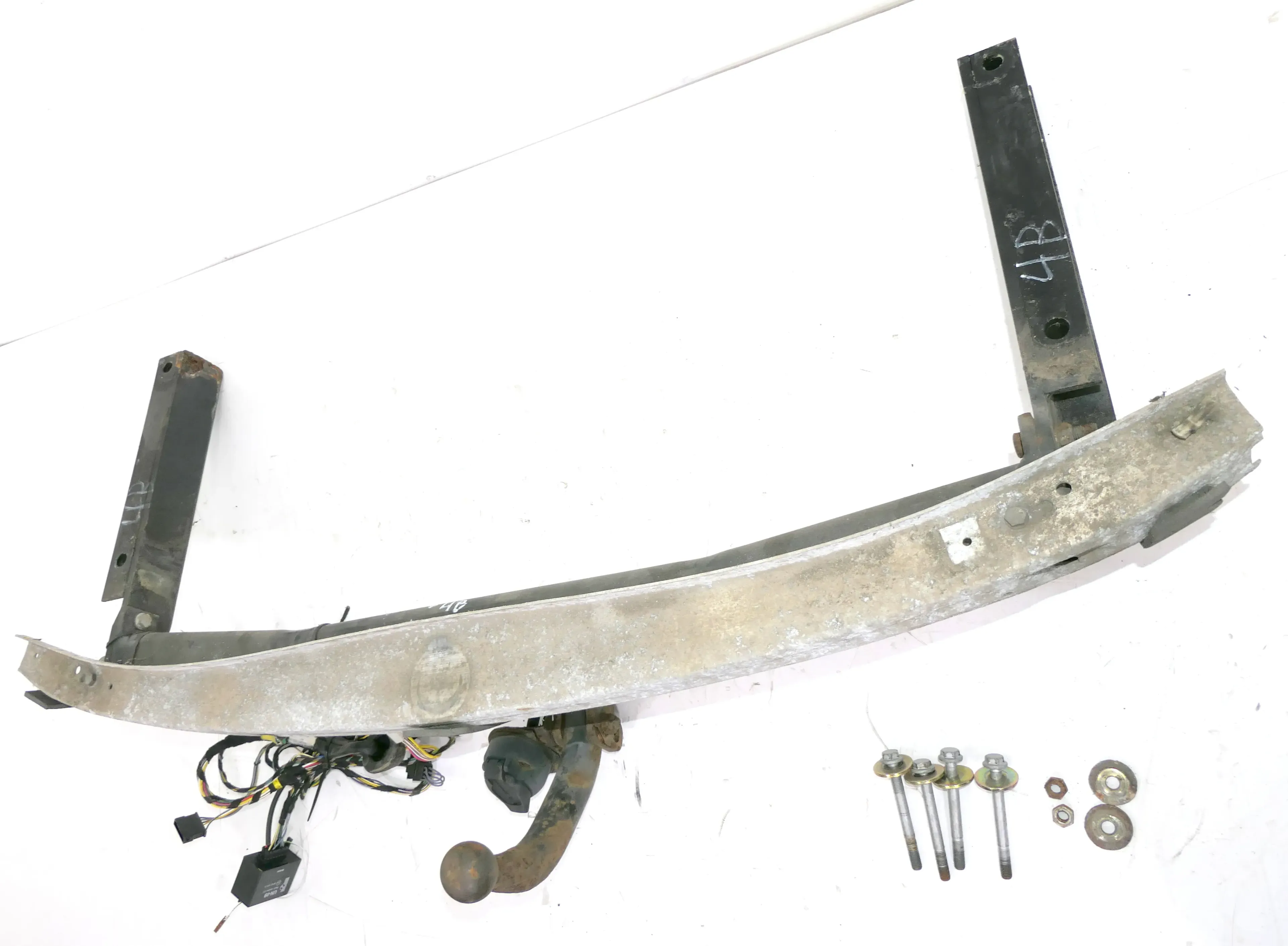Audi A6 4B starre starr Anhängerkupplung Anhängekupplung Bosal 033181 - Bild 1