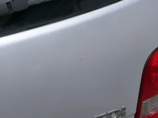 VW Touran 1T Heckklappe Kofferraumklappe hinten silber LA7W mit Scheibe - Bild 9