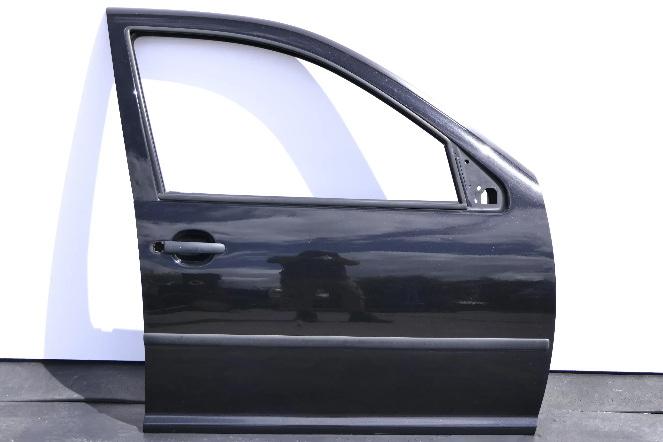 VW Golf 4 Bora Tür vorne rechts Beiahrertür 4/5-Türer+ Kombi Avant schwarz LC9Z - Bild 1