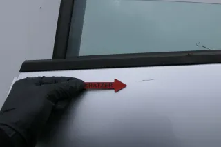 Audi A2 8Z Tür hinten links silber LY7W - mit Rahmen, Scheibe - Bild 4