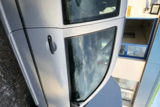 VW Golf 4 Tür vorne rechts Beifahrertür 2/3-Türer silber grau LB7Z ohnAnbauteile - Bild 4