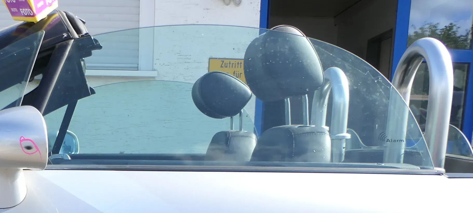 1x Audi TT 8N Scheibenführung Scheibe links vorne Fensterschaftdichtung - Bild 1