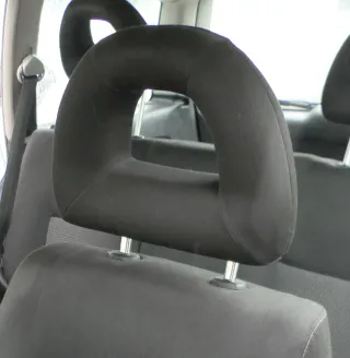 1x VW Golf 4 Bora Beetle Kopfstütze vorne /hinten vorn schwarz rechts oder links - Bild 2
