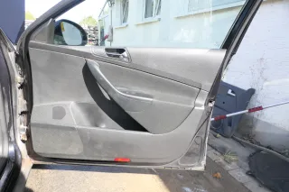 1x VW Passat 3C Variant Türverkleidung Verkleidung Tür vorne rechts schwarz - Bild 1