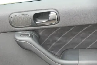 1x A3 8L Türverkleidung Verkleidung Tür vorne rechts 4/5-Türer soul schwarz - Bild 2