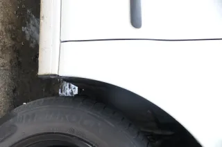 VW Fox 5Z Kotflügel vorne rechts weiß LB9A - Bild 5