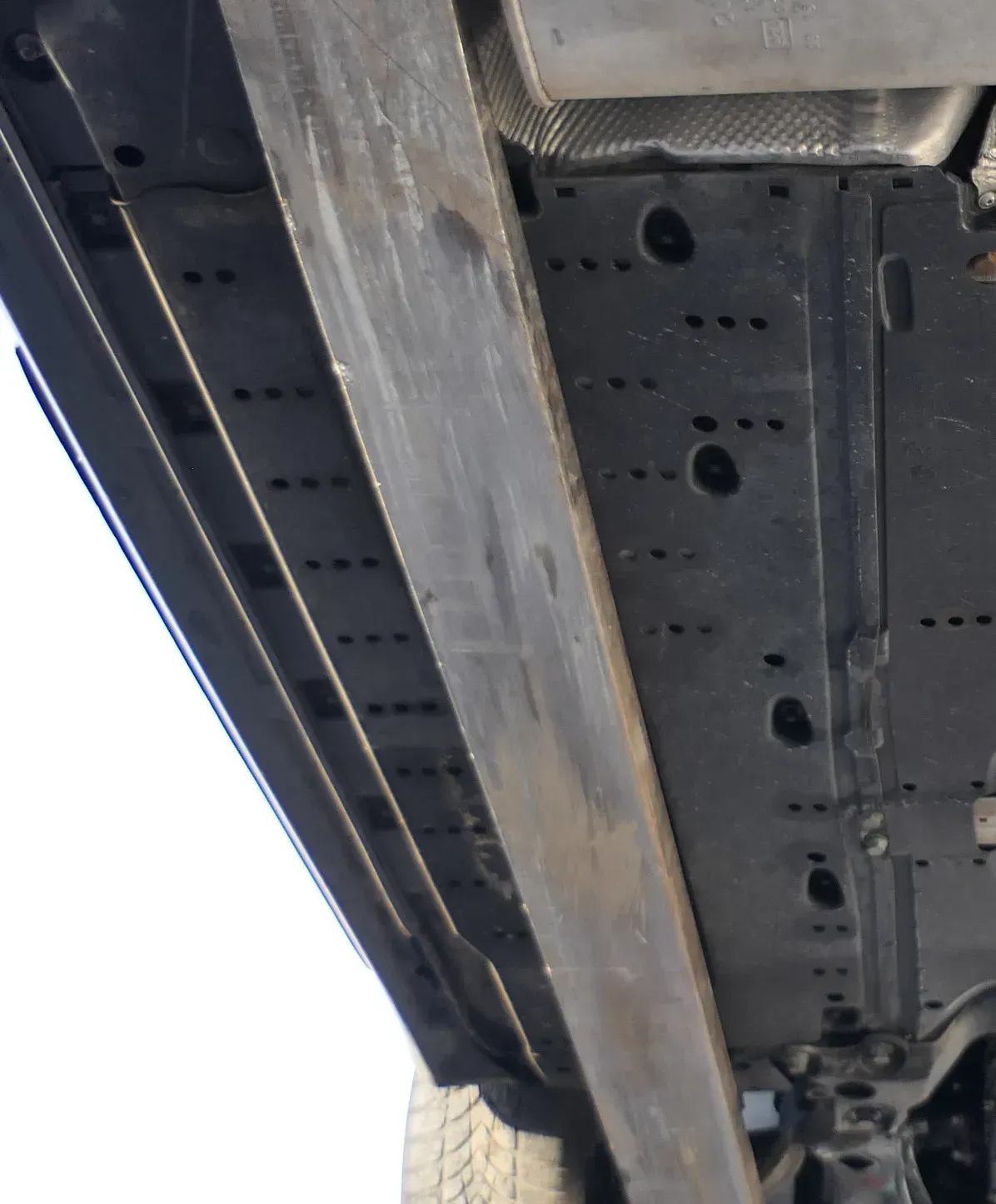 A4 8E B6 B7 Unterbodenverkleidung Verkleidung links unten Abdeckung Unterfahrsch - Bild 1