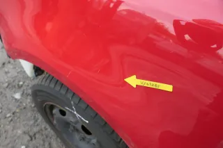 VW Fox Kotflügel vorne links rot LY3D - Bild 7