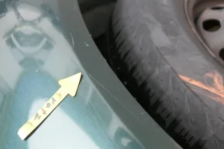 VW Golf 4 Kotflügel vorne links grün LC6M green - Bild 7