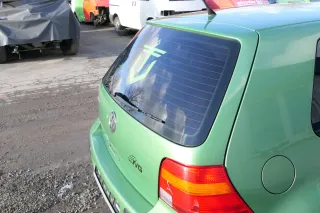 VW Golf 4 Limousine Heckklappe Kofferraumklappe Klappe hinten grün LA6P-ohneAnb - Bild 3