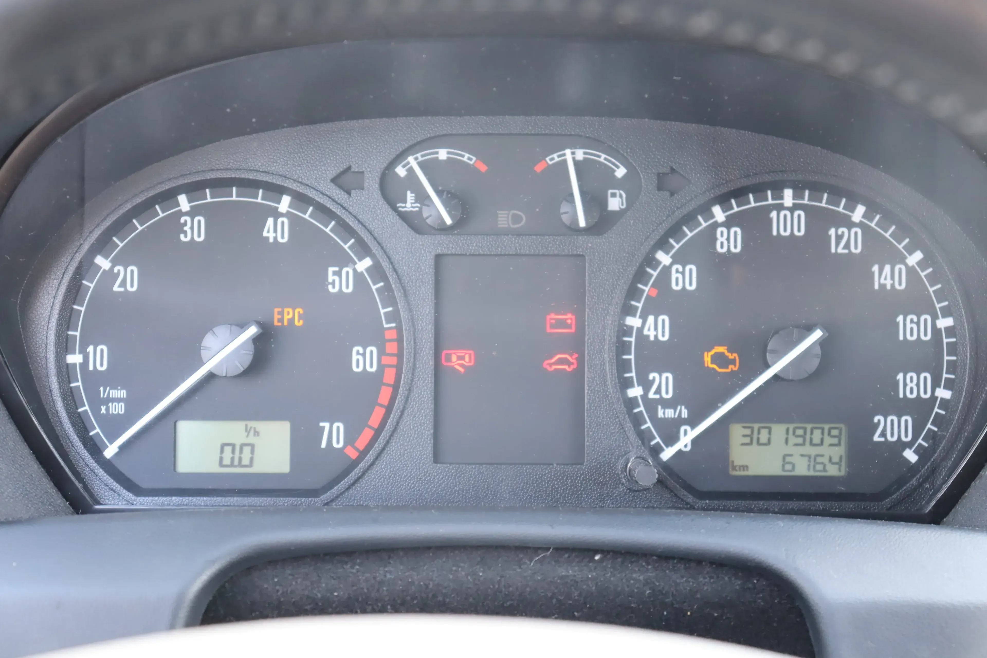 Skoda Fabia 6Y Tacho Tachometer Kombiinstrument 6Y1919870C 301.000KM 1,4 BBY - Bild 1