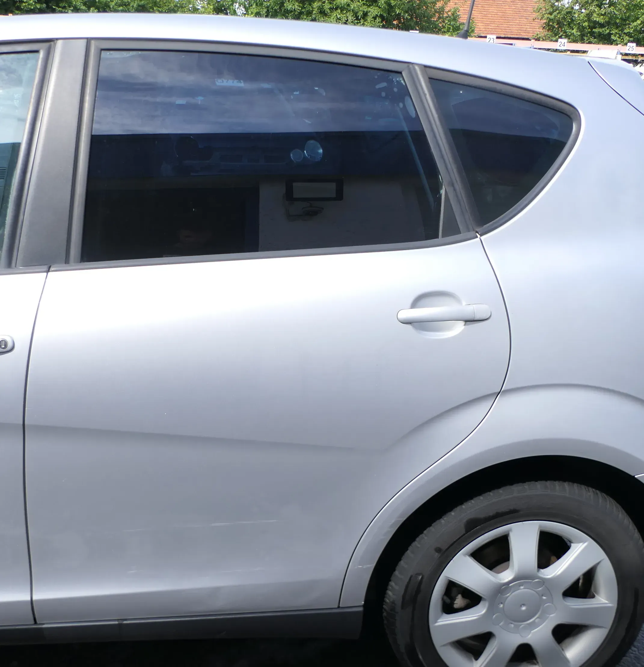 Seat Altea 5P Tür hinten links grau silber LS7N - ohneAnbauteile - Bild 1