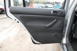 1x VW Golf 4 1J Kombi Türverkleidung Verkleidung Tür hinten links schwarz - Bild 1