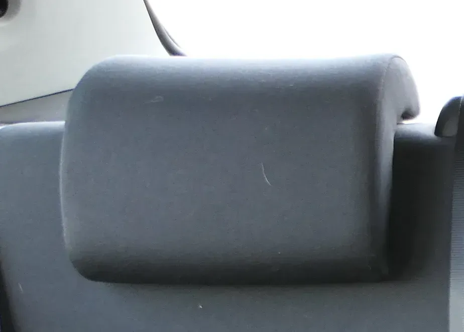 VW Polo 6R 6C Kopfstütze hinten rechts oder links schwarz titanschwarz - Bild 1