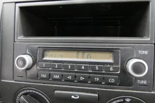 VW T5 Radio Original 7H0035156 TONE mit Code - Bild 1