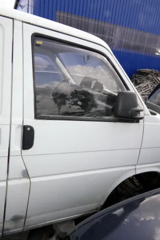 VW T4 Tür vorne rechts weiß L902 Beifahrertür Caravelle 7D0831056C - 112776 - Bild 1