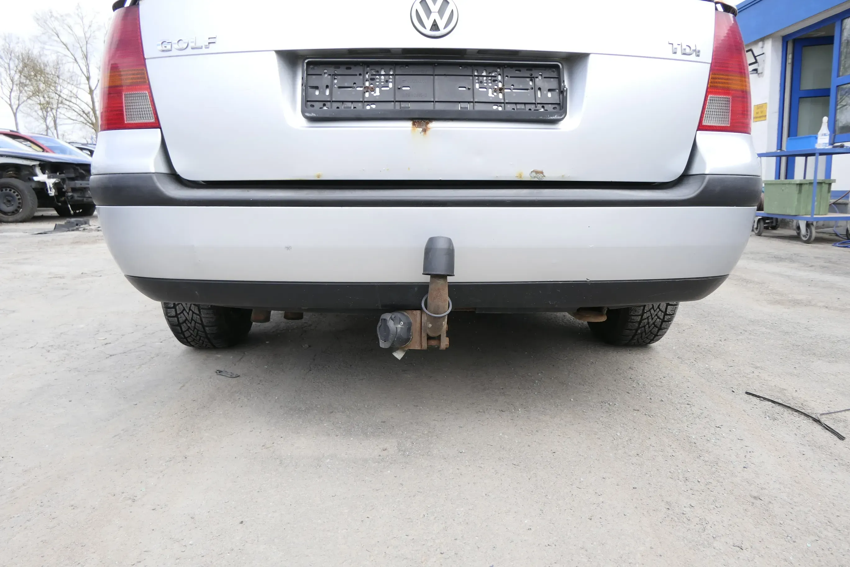 VW Golf 4 Kombi Avant Stoßstange hinten Heckstoßstange Stoßfänger silber LA7W - Bild 1