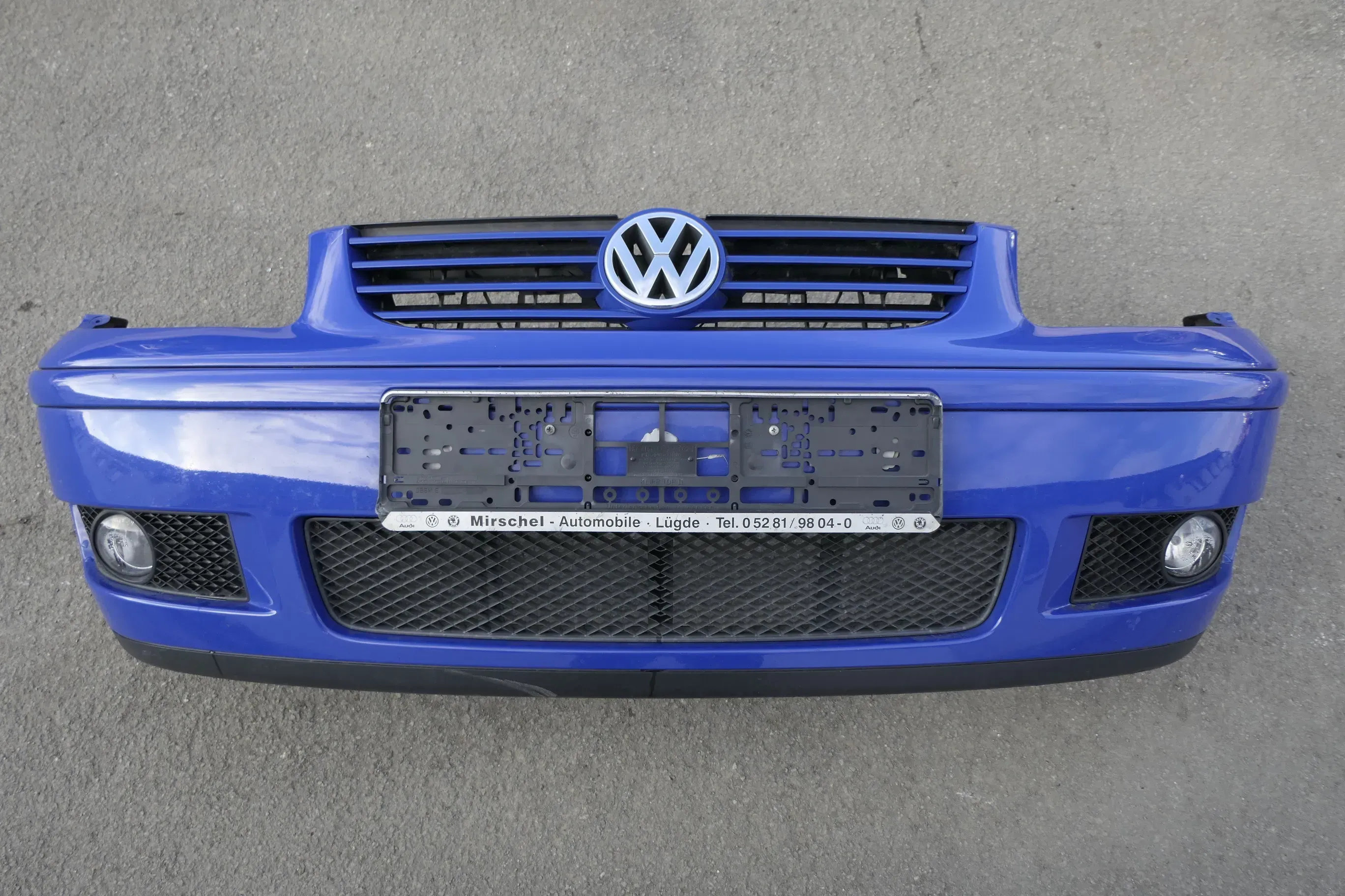 VW Polo 6N2 Stoßstange vorne Frontstoßstange Stoßfänger blau LA5C mit Grill - Bild 1