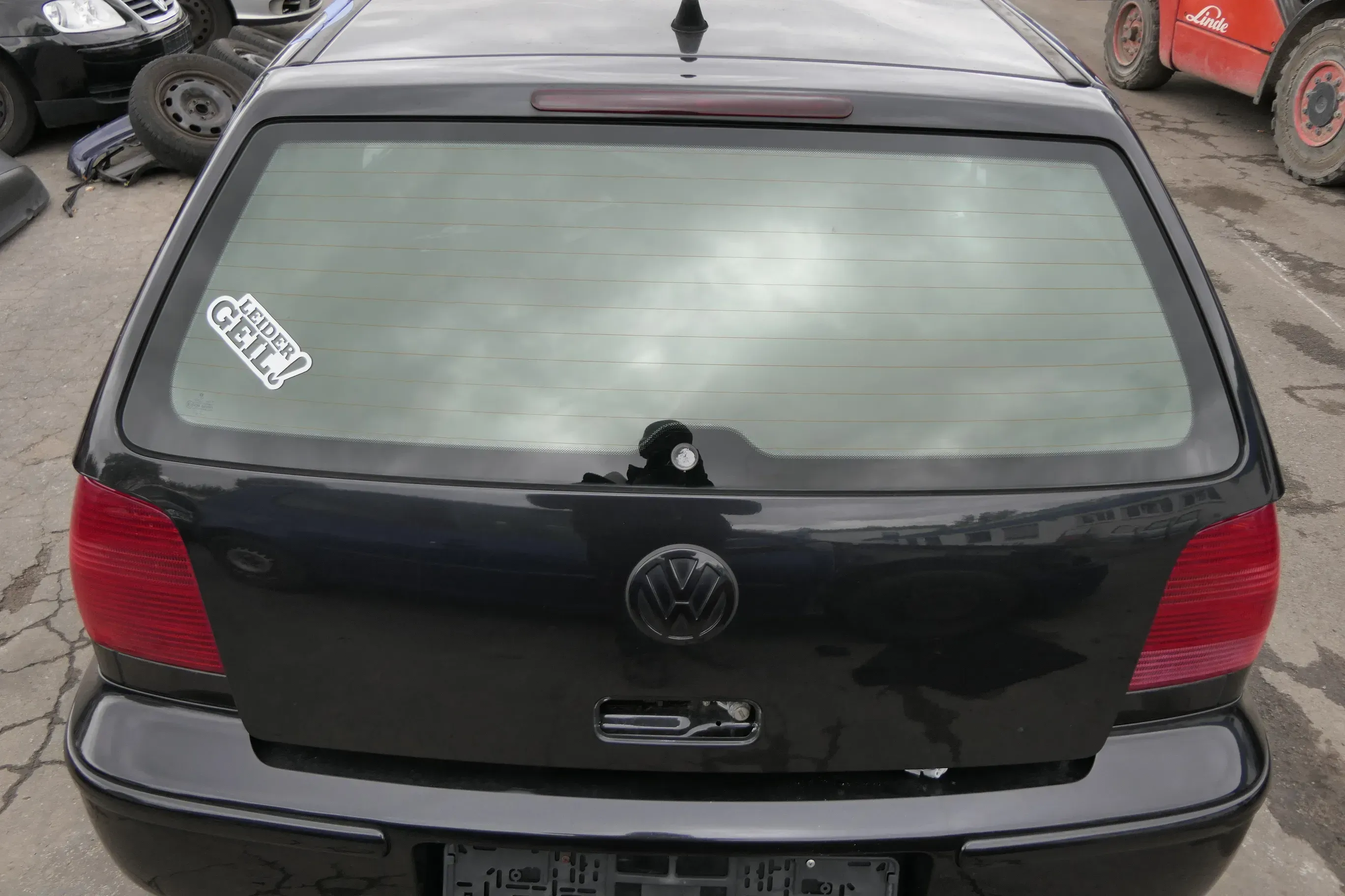 VW Polo 6N2 Heckklappe Klappe hinten Kofferraumklappe schwarz LC9Z Scheibe - Bild 1
