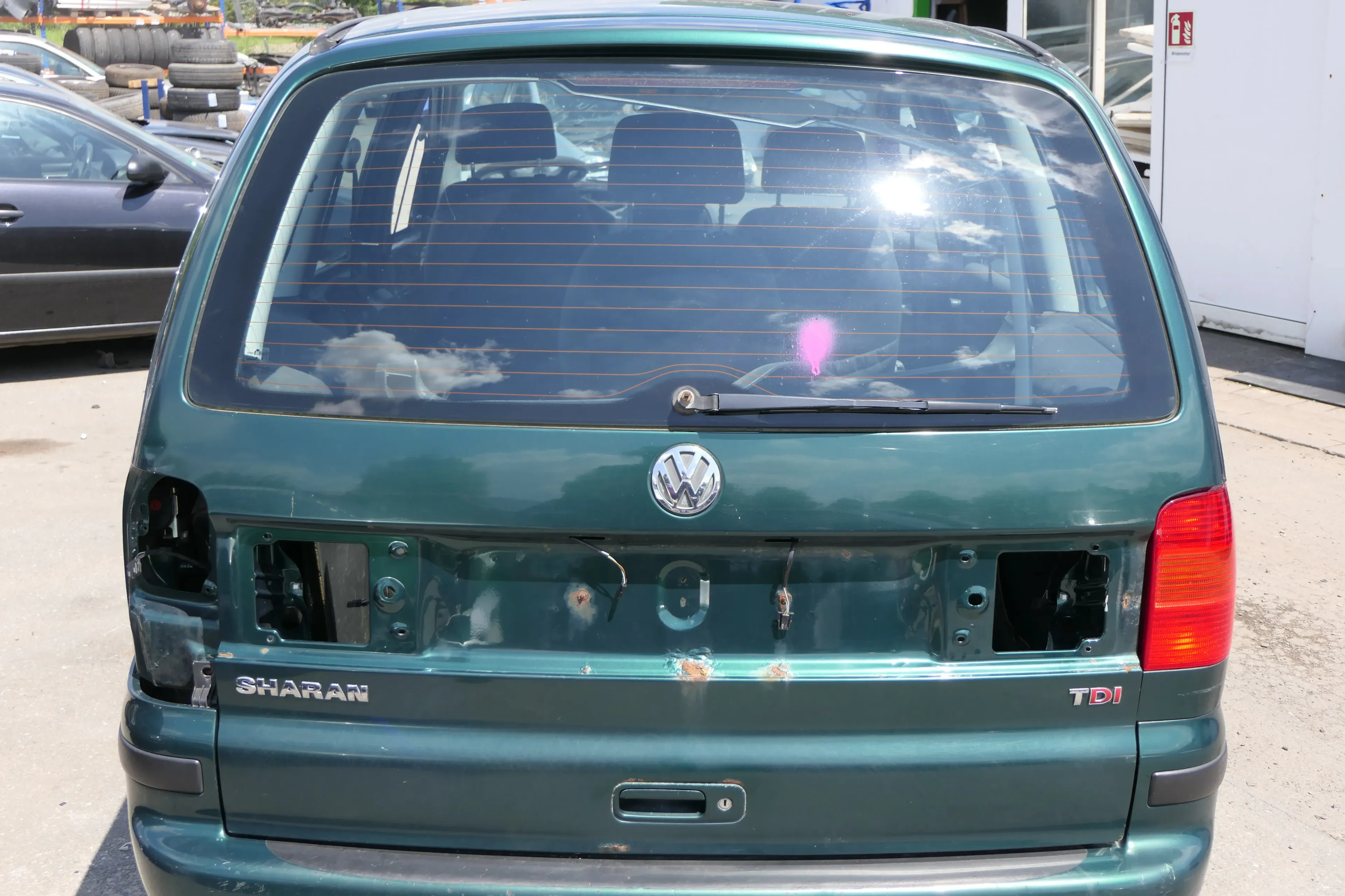 VW Sharan 7M Heckklappe Scheibe  Klappe hinten ab Bj.2000 grün LC6M - Bild 1