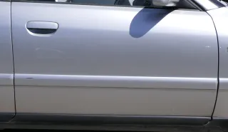 Audi A4 B5 Tür nur Türblatt vorne rechts silber LY7W - Facelift - Bild 1