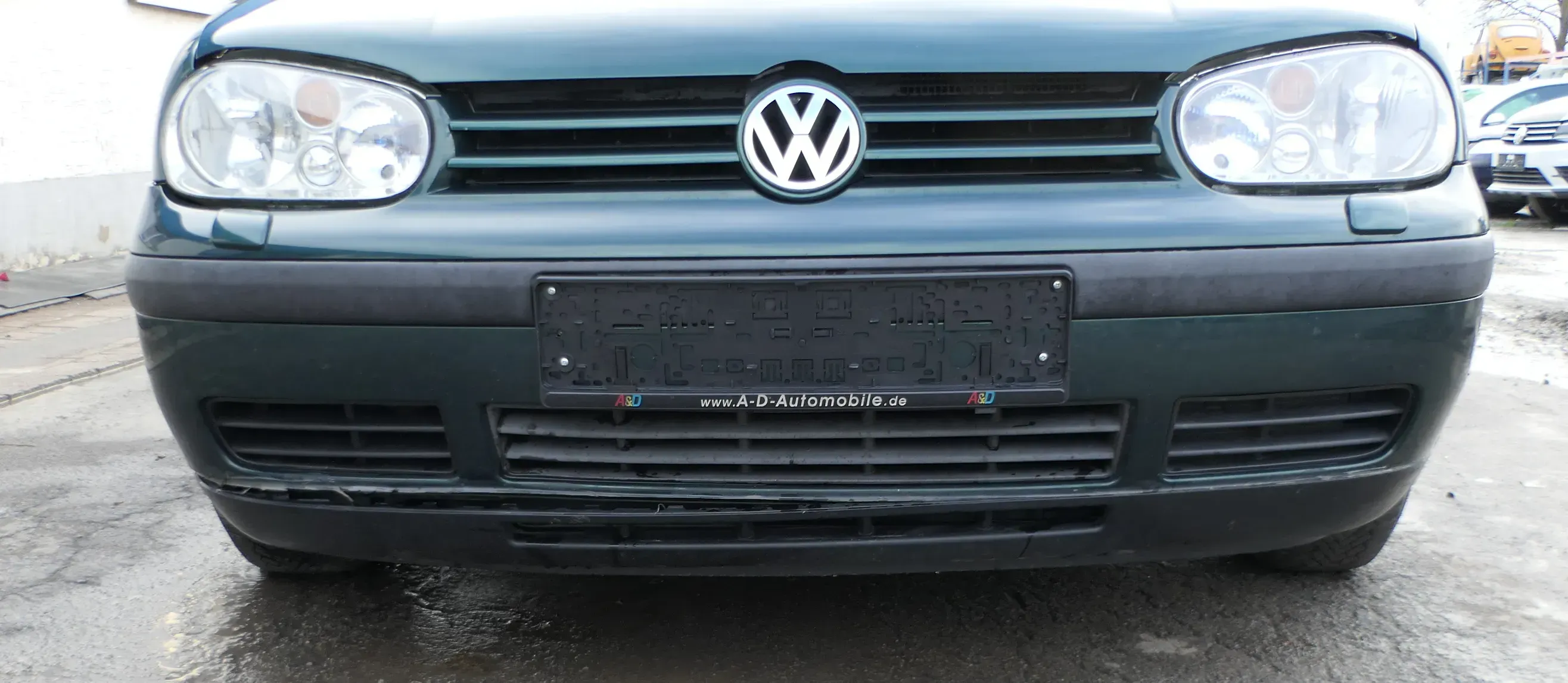 VW Golf 4 Stoßstange vorne Stoßfänger vorn vorne grün LC6M SWR - Bild 1