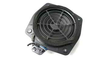 Audi A3 8P 2/3-Türer Box Lautsprecher 8H0035411A Bose hinten - Bild 1