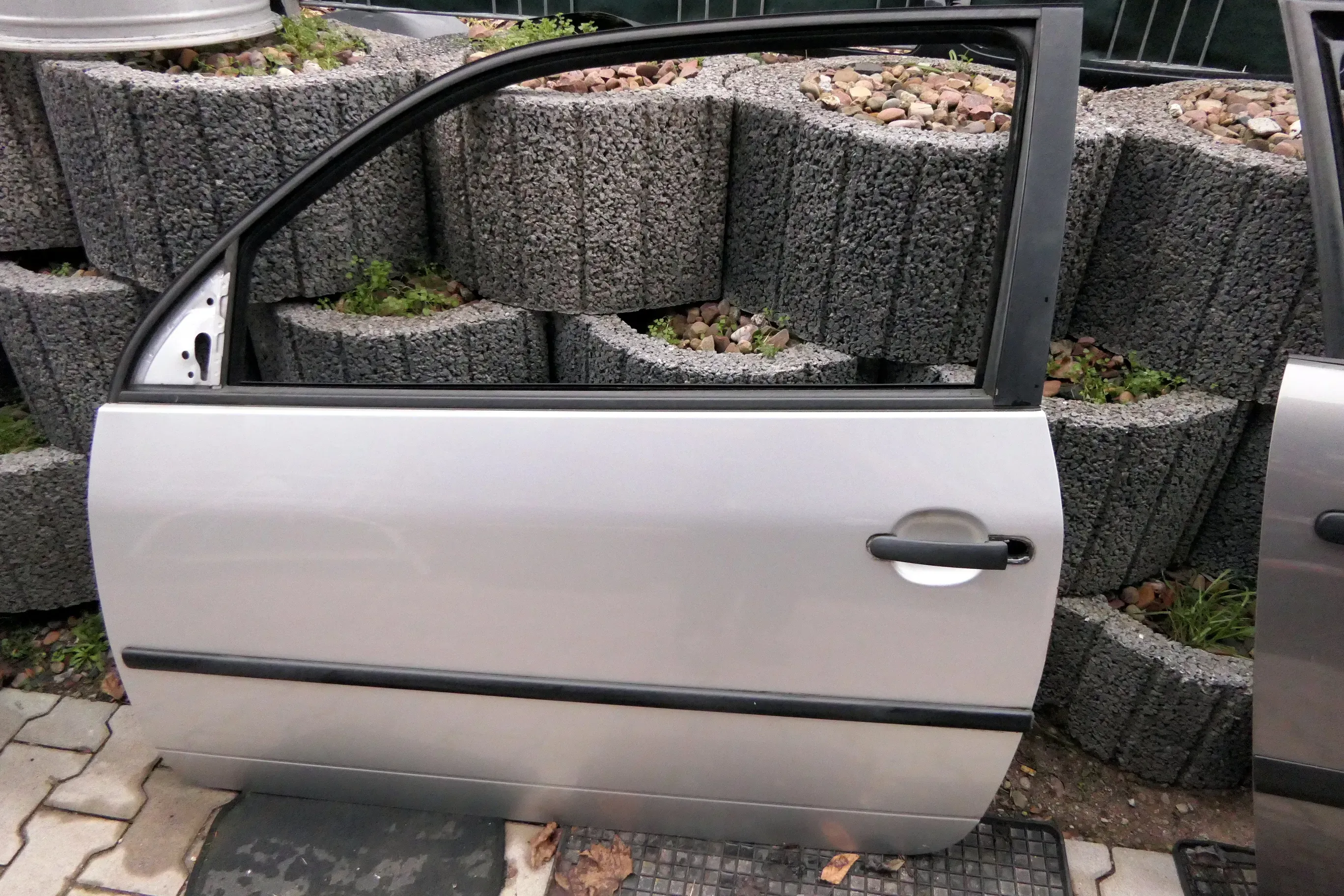VW Lupo Seat Arosa Tür vorne links Fahrertür silber LS5N ohne Anbauteile (mechan - Bild 1