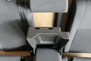 VW Golf 5 V Sitz Sitze hinten Rückbank Rücksitzbank 3 Punkt Gurt Lehne dunkel - Bild 2