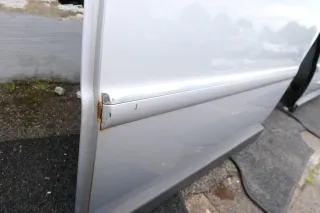 VW Passat 3B 3BG Kombi Variant Tür hinten links silber LA7W mit Anbauteilen - Bild 3