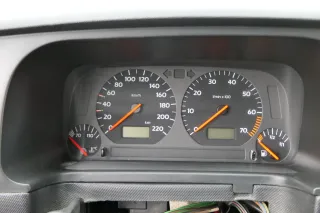 VW Golf 3 Tacho Tachometer Kombiinstrument 1E0919860B - Bild 1