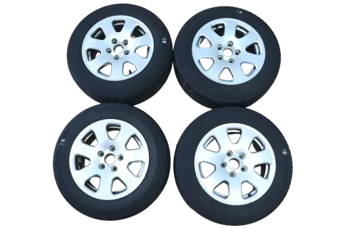 Audi A4 8E A6 4B Alufelgen Felgen 195/65 R15 91V 8E0601025 Sommerreifen 0-3mm