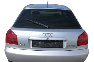 Audi A3 8L bis cBj. ca1999 Heckklappe Kofferraumklappe Klappe hinten LY7M silber - Bild 1