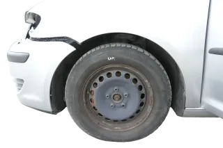 VW Golf 6 Caddy 2K 195/65 R15 91T Winterreifen M+S Felgen Reifen M&S ca. 6-9mm - Bild 1