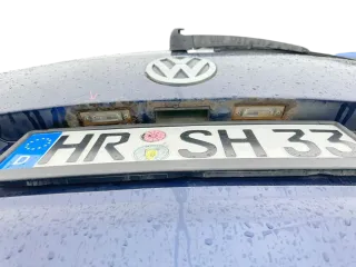 VW Touran 1T Heckklappe Kofferraumklappe hinten blau LB5N mit Scheibe -Rost - Bild 10