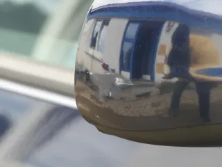 VW Golf 4 Bora manueller Spiegel vorne rechts Außenspiegel blau LC5H - Bild 5
