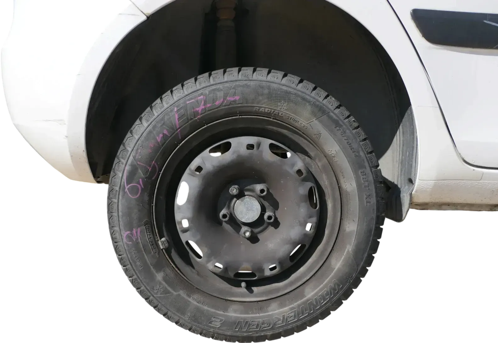 4x VW Polo 9N Felgen Reifen 175/70 R14 84T Winterreifen 5jx14H2 ET35 ca. 5-7mm - Bild 1