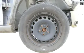 VW Golf 5 6 Touran Sommerreifen Reifen Felgen 195/65 R15 91V Caddy    5-6mm - Bild 3