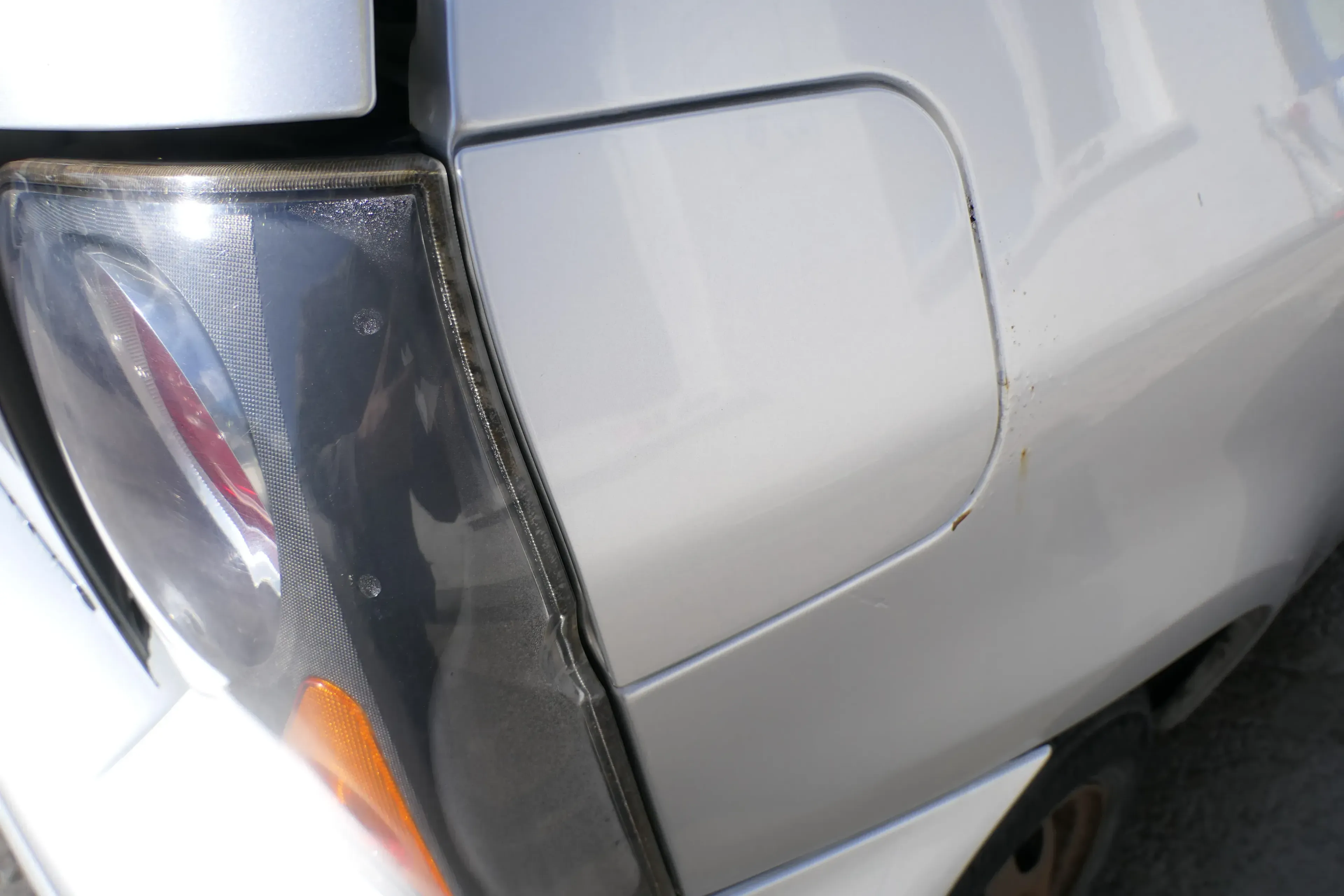 VW Lupo Seat Arosa Tankdeckel Deckel Tank Tankverschluß grau silber LS7N - Bild 1