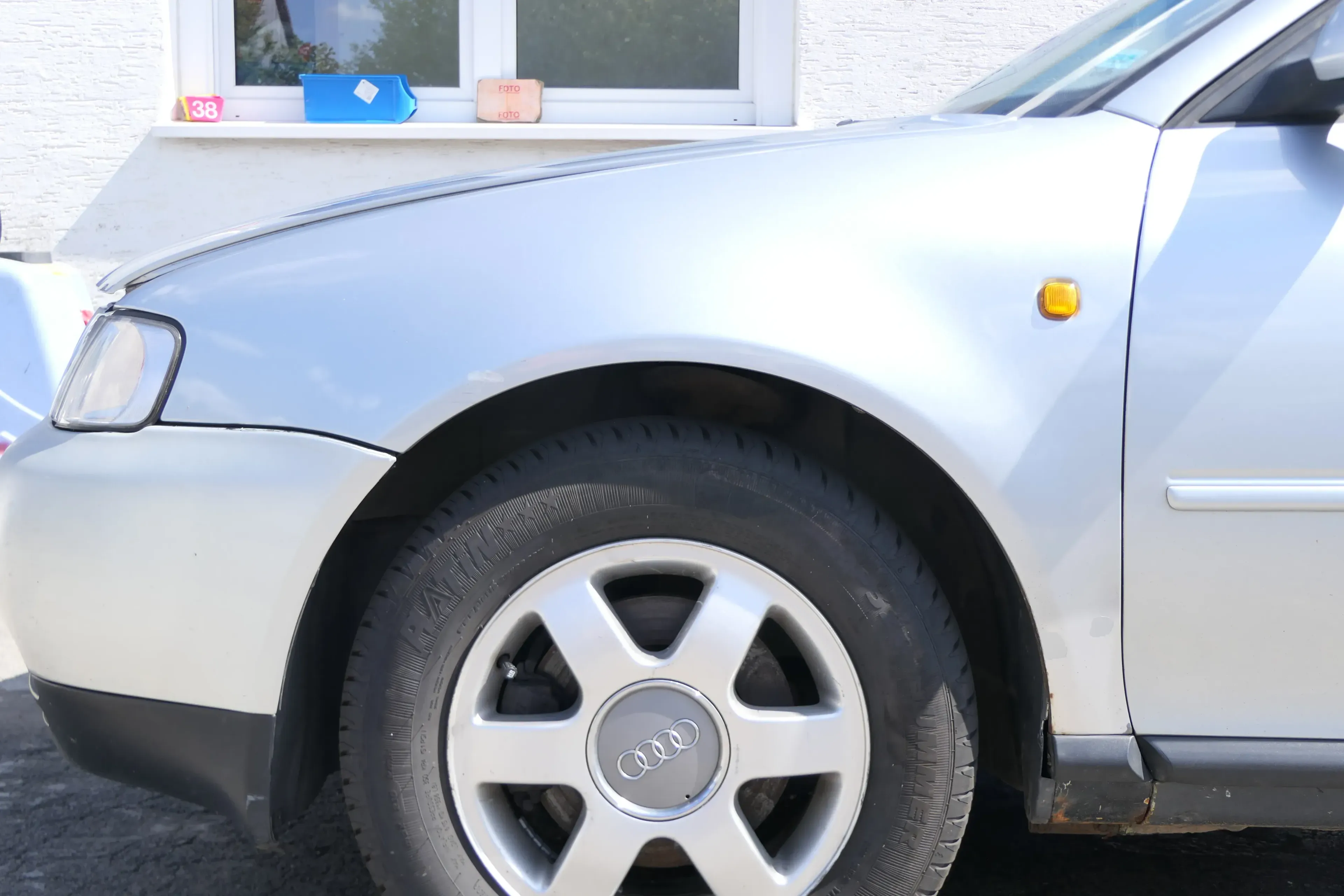 Audi A3 8L Kotflügel vorne links silber grau LY7M - ROST - Bild 1