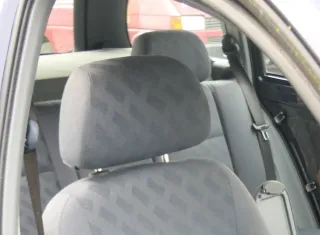 Skoda Octavia 1U Kopfstütze vorne oder hinten - Bild 1