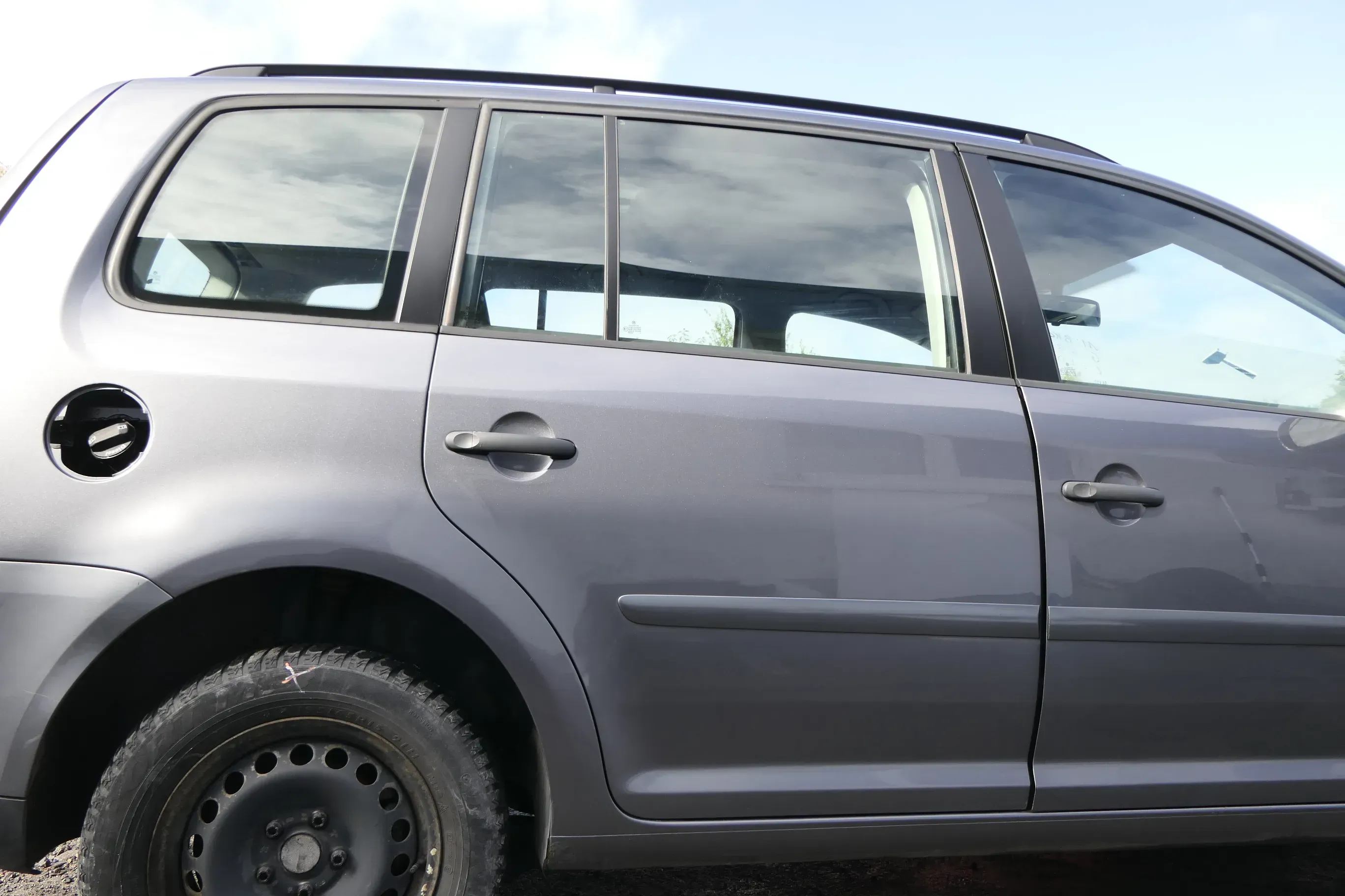 VW Touran 1T 1T3 Tür hinten rechts grau LD7X - Bild 1
