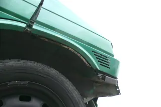 VW T4 kurze Version Kotflügel vorne rechts grün Polizei - Bild 8