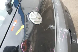 VW Fox 5Z Heckklappe Kofferraumklappe Klappe hinten + Scheibe schwarz L041 - Bild 6