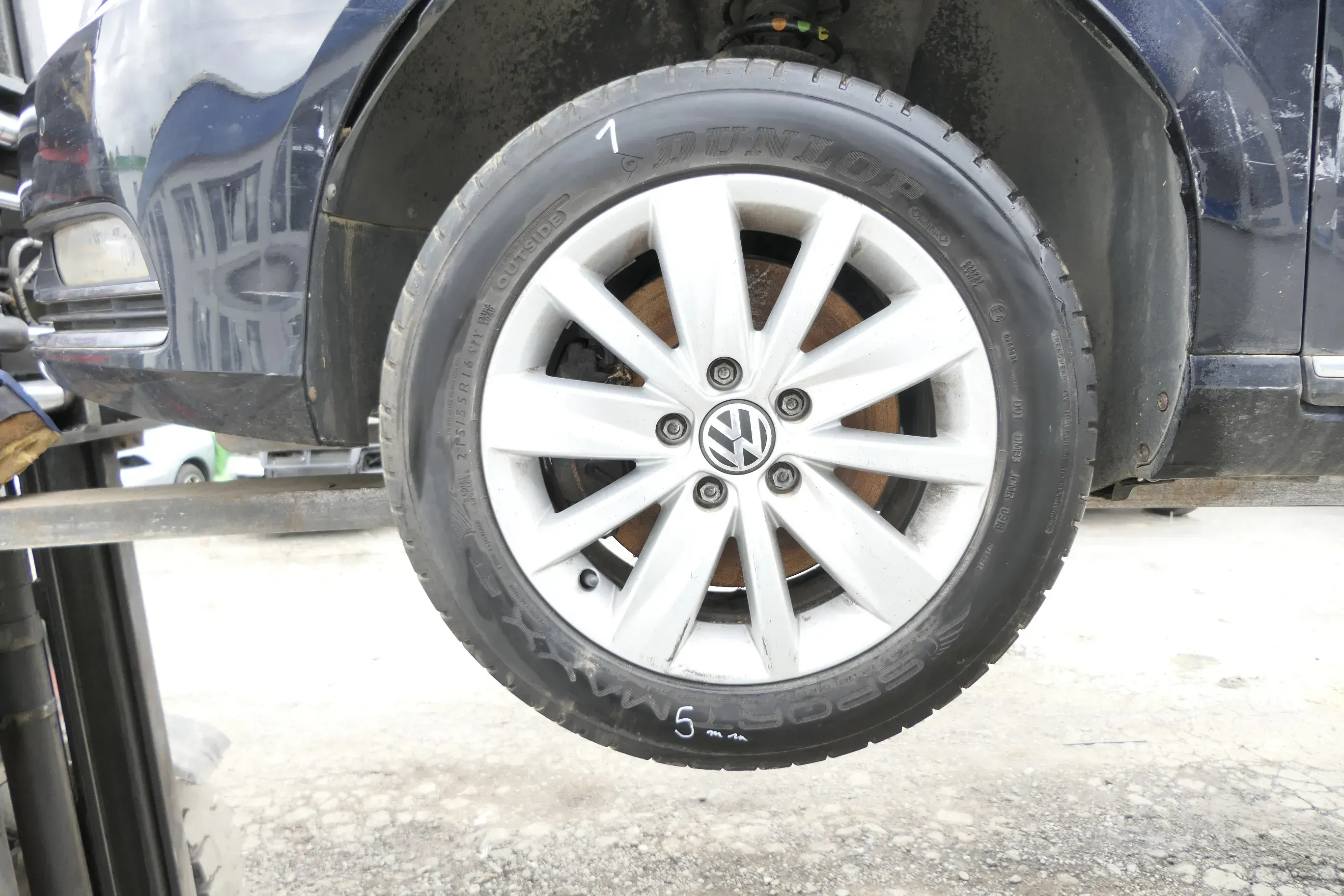 1x VW Passat 3C B7 Alufelge Felge 3AA601025 7x16H2 ET45 5x112 Perugia  1 - Bild 1