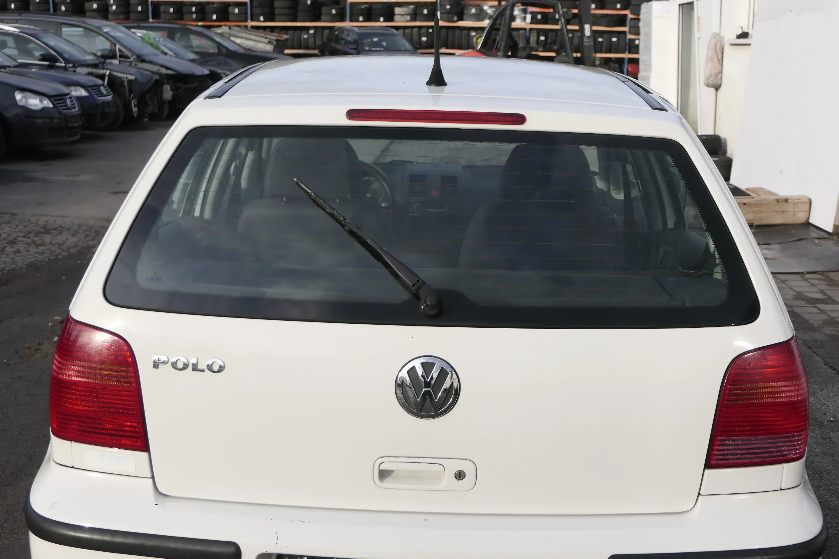 Polo 6N2 Heckklappe Klappe hinten Kofferraumklappe weiß LB9A - ohne Anbauteile - Bild 1
