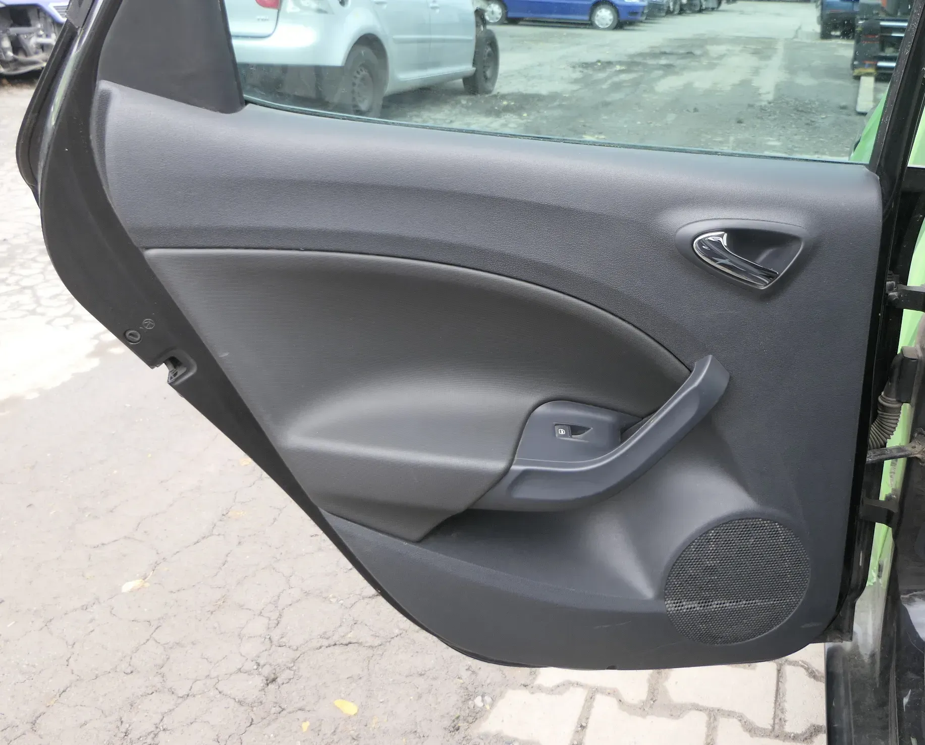 Seat Ibiza 6J Türverkleidung Verkleidung Tür hinten links 4/5-Türer karbonschwar - Bild 1