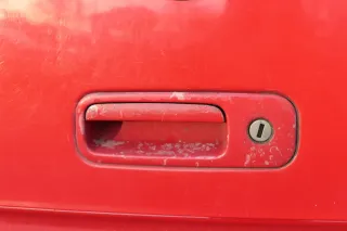 VW Polo 6N2 Heckklappe Klappe hinten Kofferraumklappe rot LP3G - ohne Anbauteile - Bild 3