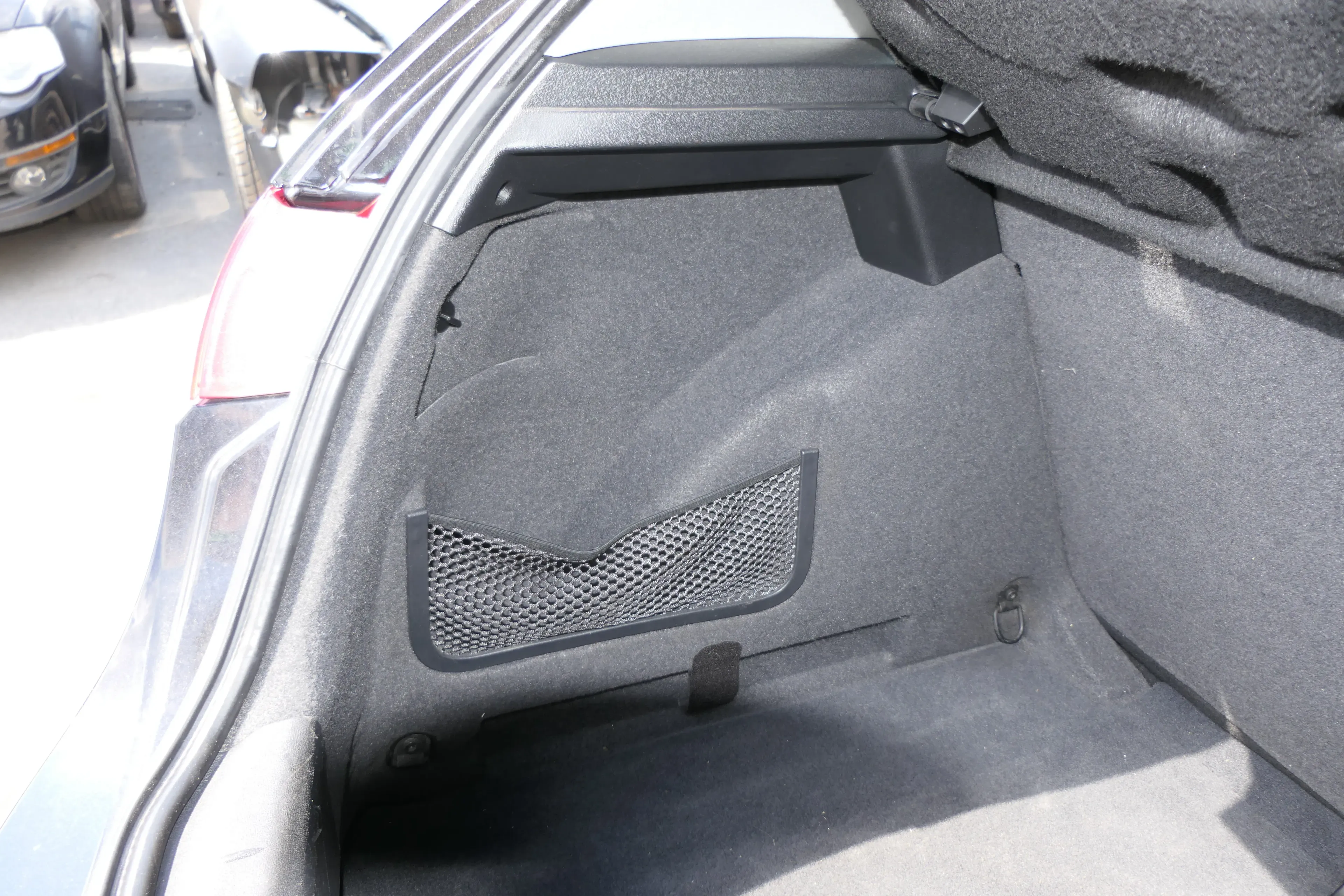 Seat leon 1P Abdeckung Verkleidung Kofferraum sachwarz hinten links 1P0867427D - Bild 1